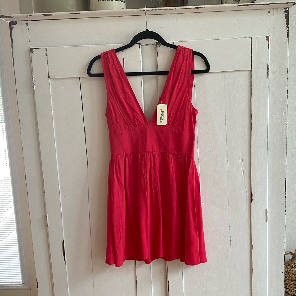 Dress - Picture 3 of 3